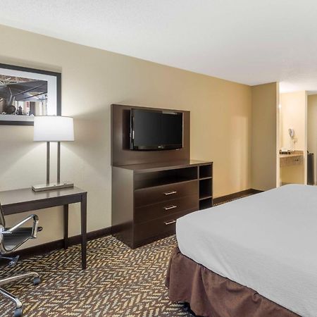 Best Western St. Louis Inn Arnold Buitenkant foto